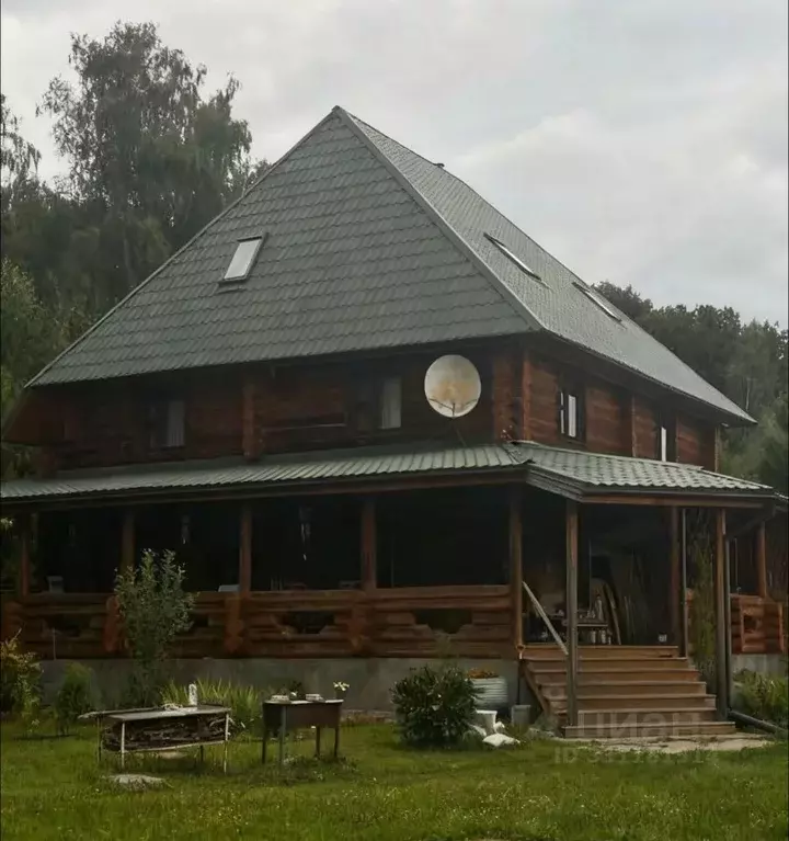 Дом в Калужская область, Тарусский муниципальный округ, д. Ладыжино  ... - Фото 1