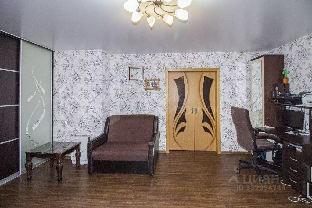 2-к кв. Тюменская область, Тюмень ул. Василия Гольцова, 10 (68.2 м) - Фото 1