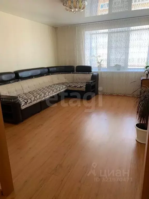 3-к кв. Башкортостан, Стерлитамак Коммунистическая ул., 75 (61.4 м) - Фото 1