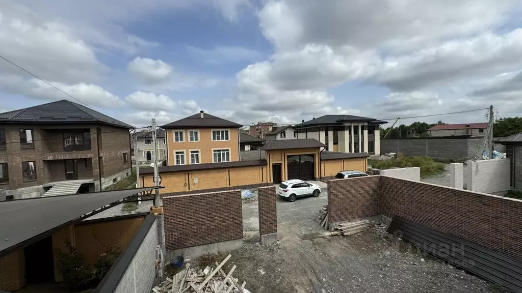 Дом в Северная Осетия, Владикавказ ул. Хадарцева, 10 (200 м) - Фото 2