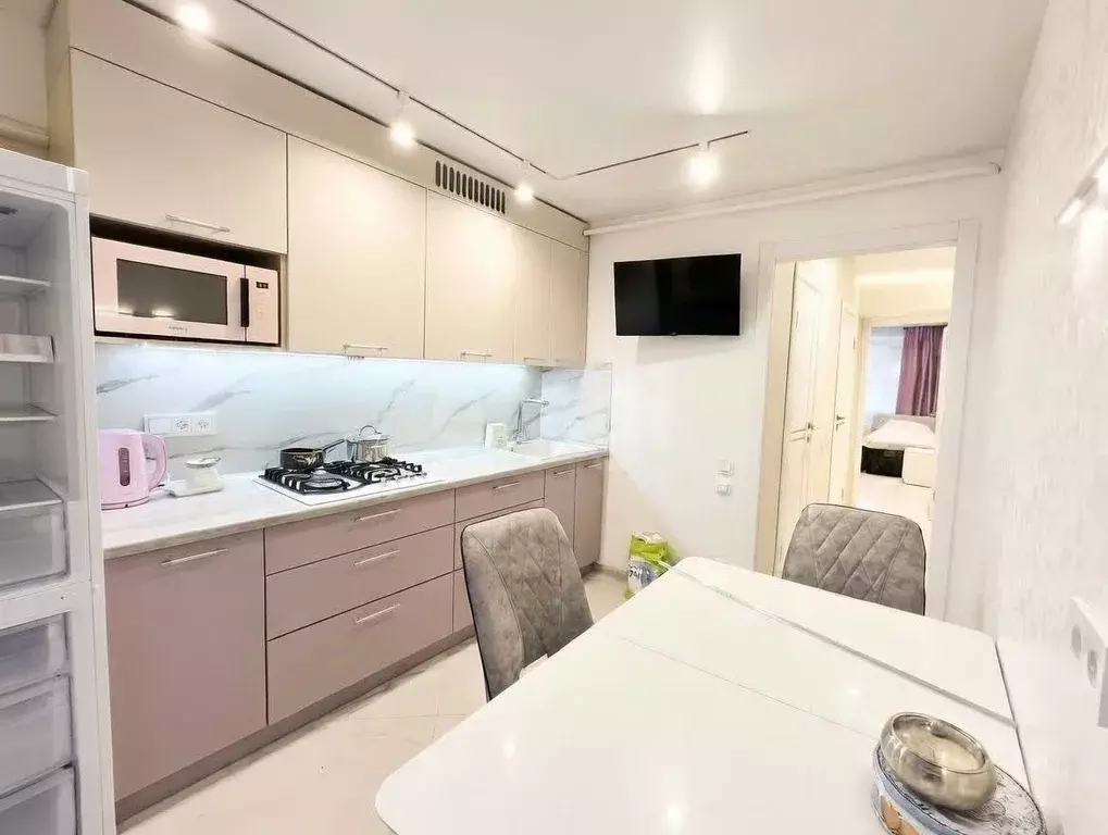 3-к кв. Костромская область, Кострома ул. Ивана Сусанина, 48/76 (65.0 ... - Фото 2