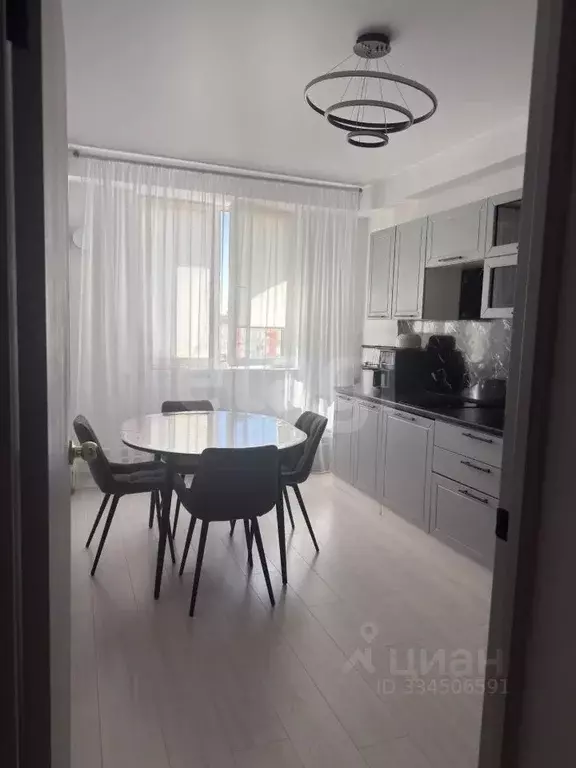 2-к кв. Ямало-Ненецкий АО, Губкинский 17-й мкр, 2 (51.0 м) - Фото 1