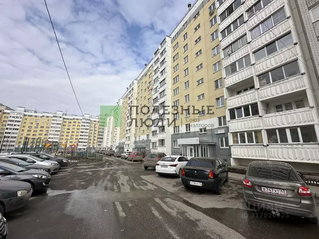 1-к кв. Кировская область, Киров ул. Доверия, 1 (35.4 м) - Фото 0