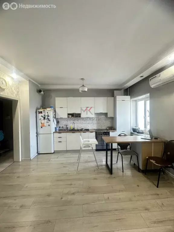 3-комнатная квартира: Кызыл, Бай-Хаакская улица, 8 (68.8 м) - Фото 1