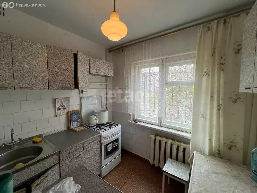 3-комнатная квартира: Омск, улица 50 лет ВЛКСМ, 4Б (61.3 м) - Фото 1