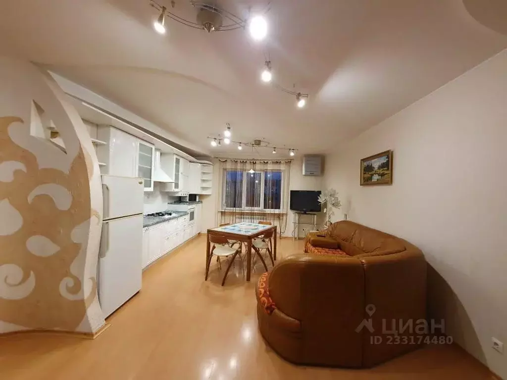 3-к кв. Саратовская область, Саратов Октябрьская ул., 40/40 (110.0 м) - Фото 1