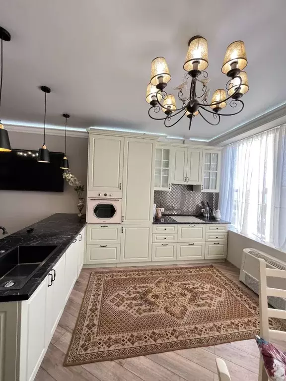 3-к кв. Астраханская область, Астрахань ул. Бабефа, 6Вк3 (85.0 м) - Фото 1