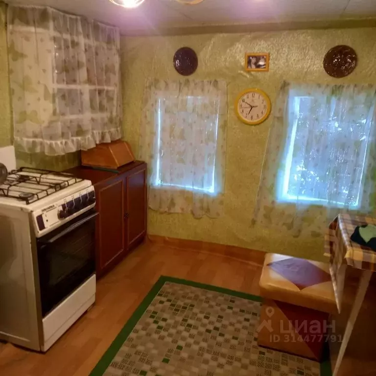 Дом в Саратовская область, Базарно-Карабулакский район, Свободинское ... - Фото 0
