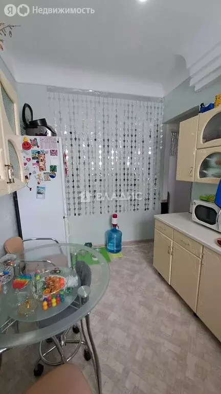 3-комнатная квартира: Белебей, улица Фурманова, 100 (62 м) - Фото 2