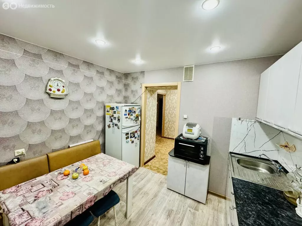 3-комнатная квартира: Новочебоксарск, Парковая улица, 9 (68.3 м) - Фото 1