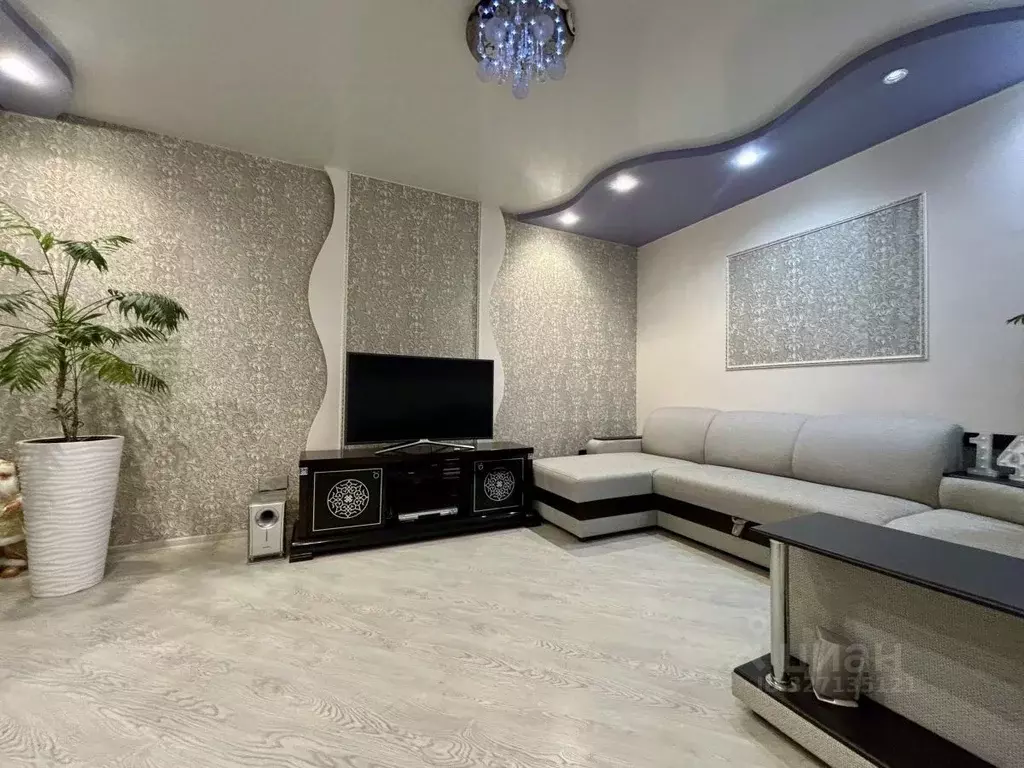 3-к кв. Нижегородская область, Нижний Новгород ул. Родионова, 39 (78.5 ... - Фото 1