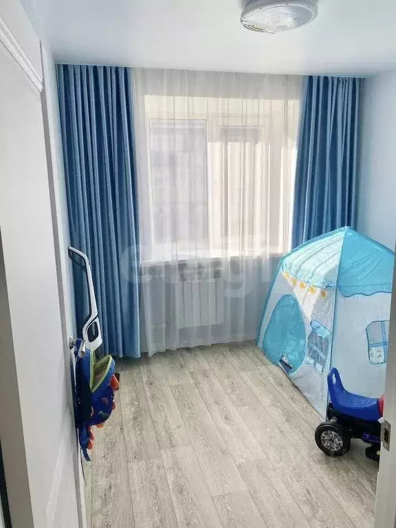 4-к кв. Бурятия, Улан-Удэ Тобольская ул., 71 (88.5 м) - Фото 0