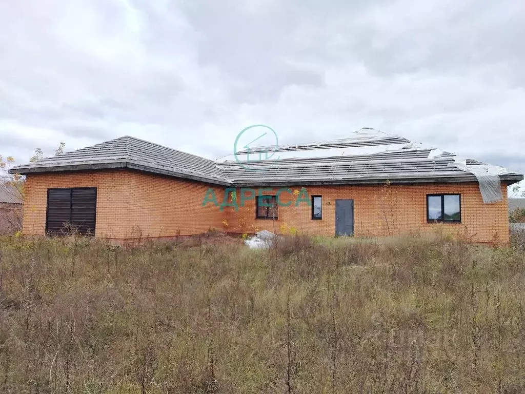 Дом в Белгородская область, Новый Оскол Новоселовская ул. (290 м) - Фото 1