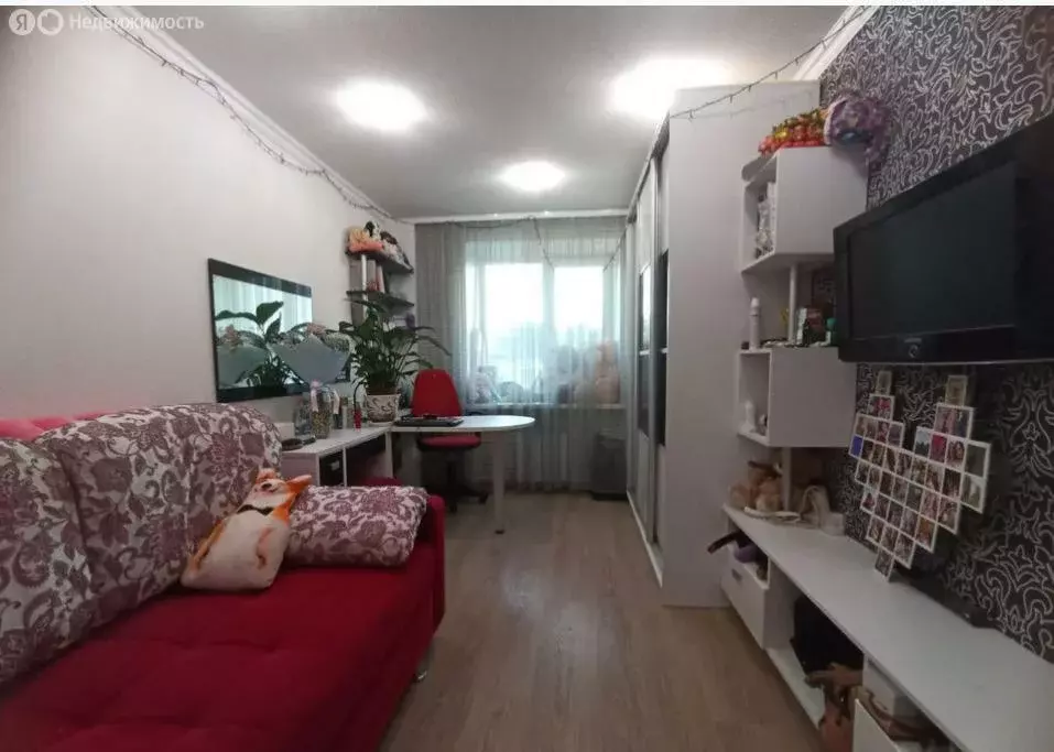 4-комнатная квартира: Заречный, улица Кузнецова, 9 (74 м) - Фото 0