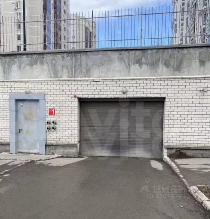 Гараж в Свердловская область, Екатеринбург ул. Стачек, 4 (17 м) - Фото 2