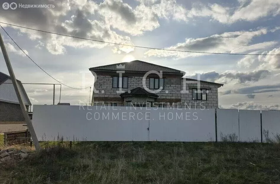 Дом в посёлок Бреды, Октябрьская улица, 59А (189.4 м) - Фото 1
