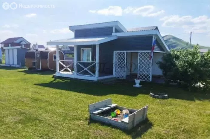 Дом в Майминский район, село Подгорное, Катунская улица (12 м) - Фото 1