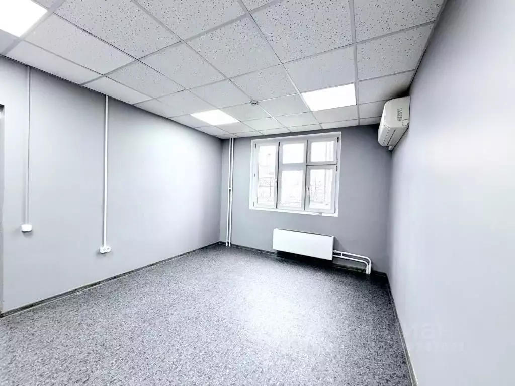 Помещение свободного назначения в Московская область, Красногорск бул. ... - Фото 1