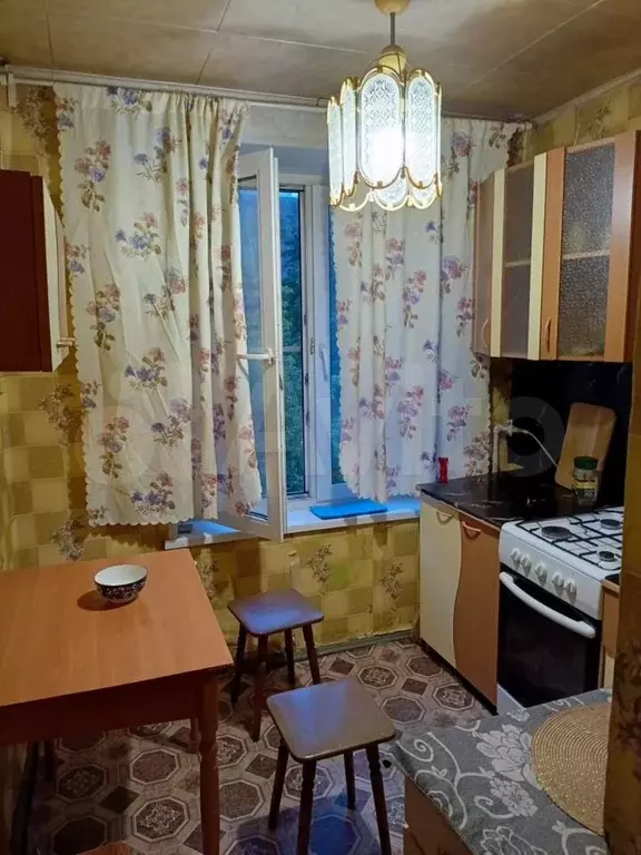 1-к. квартира, 33 м, 5/5 эт. - Фото 1