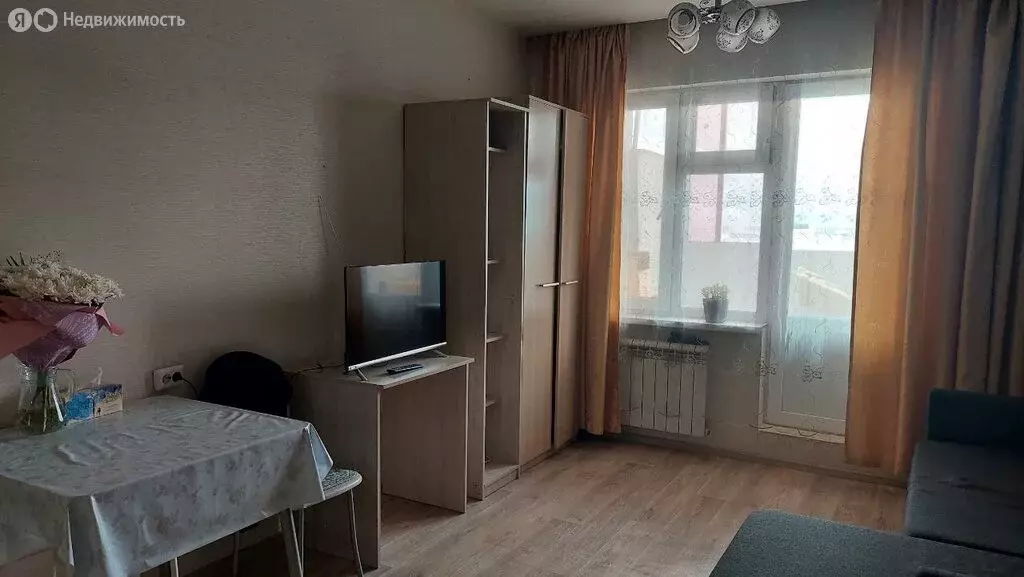 Квартира-студия: Якутск, улица Короленко, 25 (30 м) - Фото 1