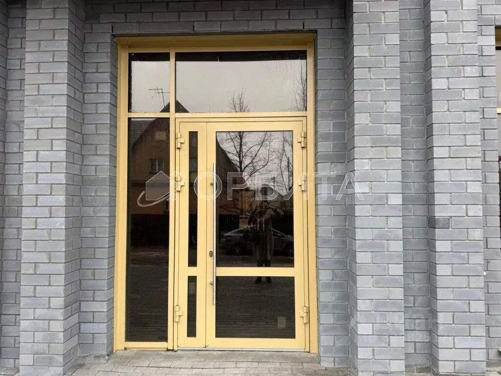 Помещение свободного назначения в Тюменская область, Тюмень ул. ... - Фото 2