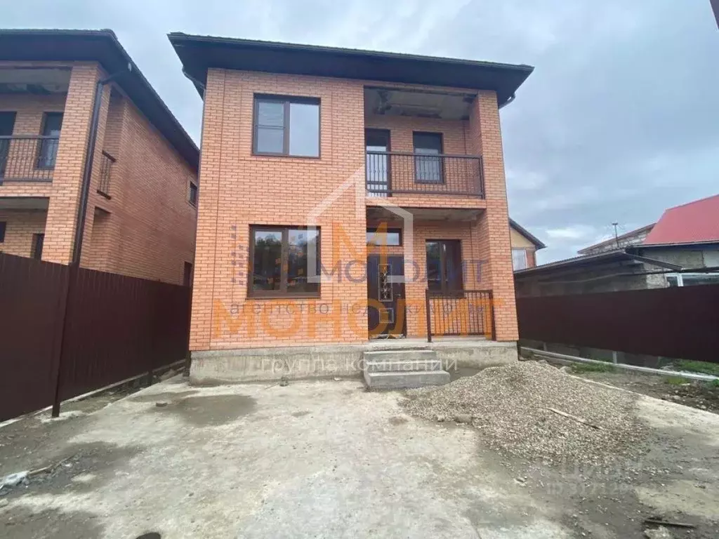 Дом в Краснодарский край, Горячий Ключ ул. Закруткина (140 м) - Фото 0