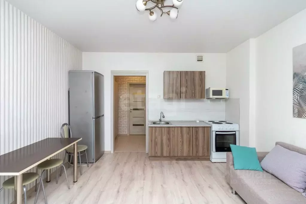 Студия Тюменская область, Тюмень ул. Мельникайте, 2к11 (23.9 м) - Фото 1