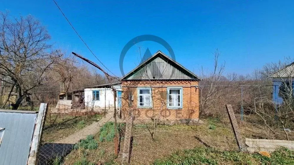 Дом в Краснодарский край, Апшеронский район, Нефтегорск пгт Совхозная ... - Фото 1