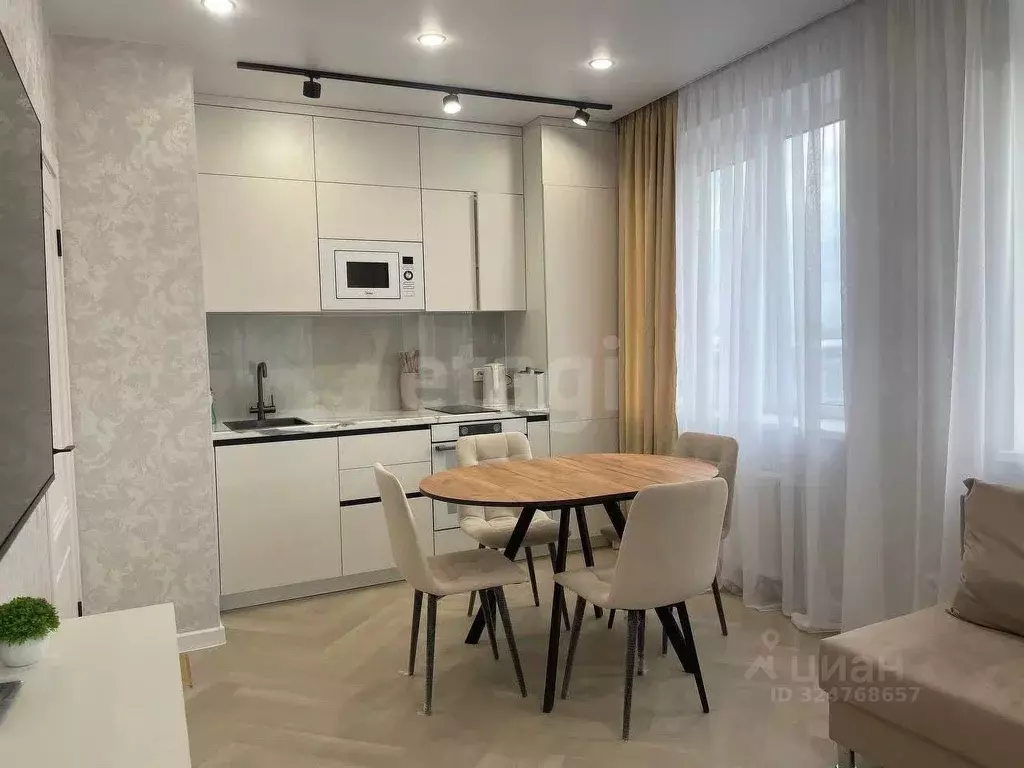 2-к кв. Тюменская область, Тюмень Комбинатская ул., 16к1 (60.0 м) - Фото 2