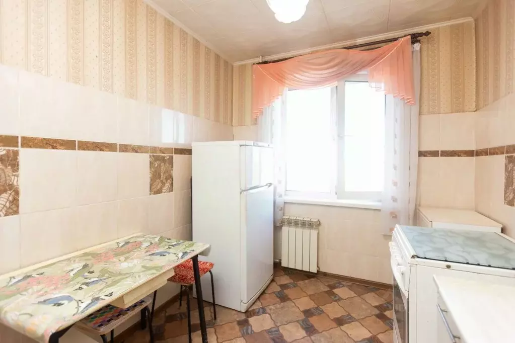 3-к кв. Оренбургская область, Оренбург ул. Чкалова, 46 (65.0 м) - Фото 1