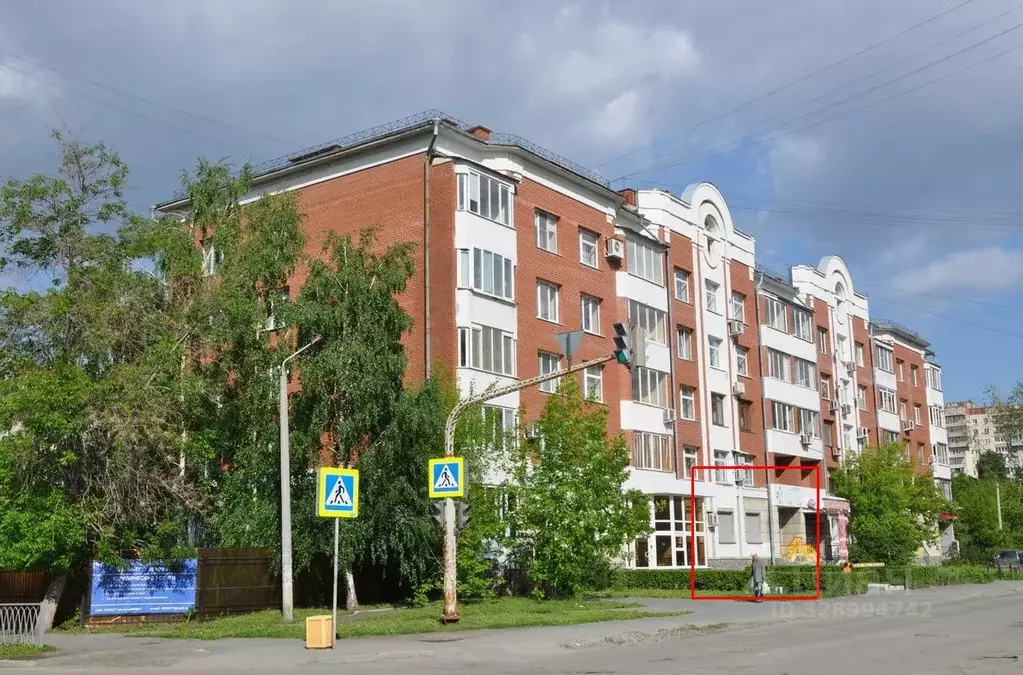 Офис в Свердловская область, Екатеринбург ул. Уральских Рабочих, 44 ... - Фото 1