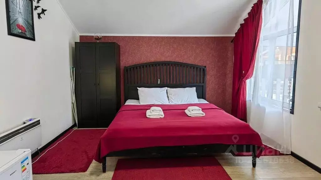 Дом в Карачаево-Черкесия, Зеленчукский район, с. Архыз ул. Банковская, ... - Фото 2