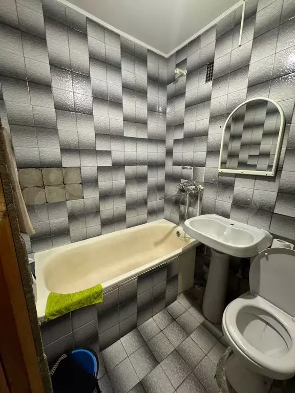 1-к. квартира, 32 м, 2/5 эт. - Фото 0