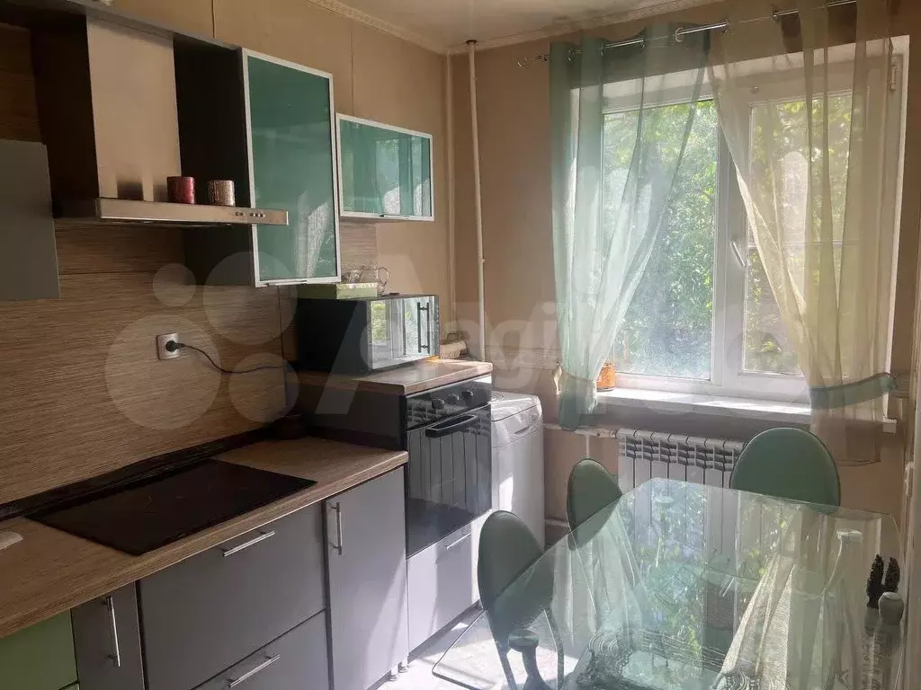 3-к. квартира, 64 м, 2/9 эт. - Фото 0