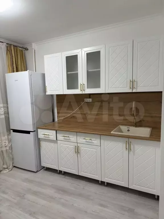 1-к. квартира, 55 м, 3/9 эт. - Фото 0