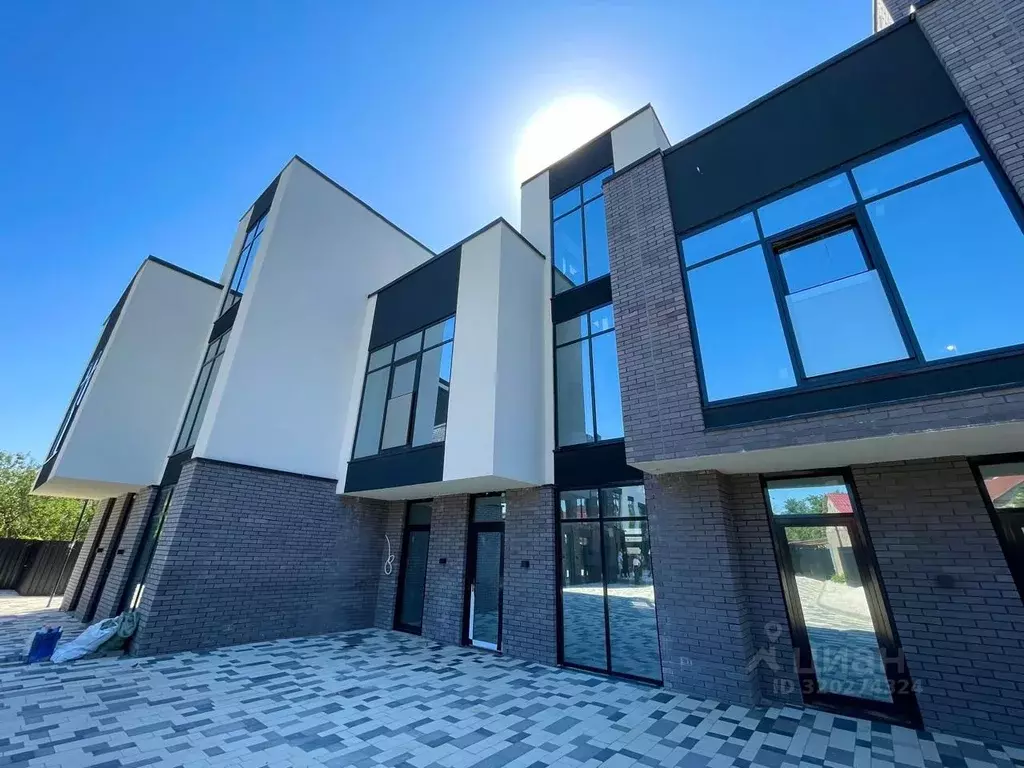 Таунхаус в Воронежская область, Воронеж ул. Героев Революции, 114/1 ... - Фото 1