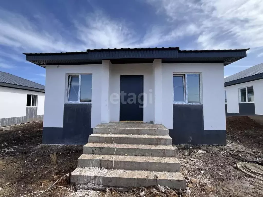 Дом в Башкортостан, Иглинский район, Акбердинский сельсовет, с. ... - Фото 1