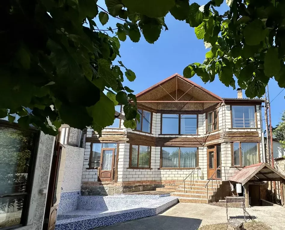 Дом в Крым, Алушта муниципальный округ, с. Рыбачье ул. Виноградная, 1А ... - Фото 1