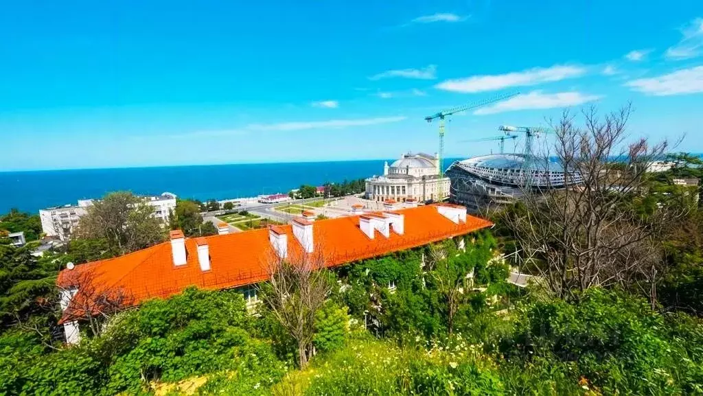 Участок в Севастополь ул. Адмирала Владимирского, 16 (7.7 сот.) - Фото 1