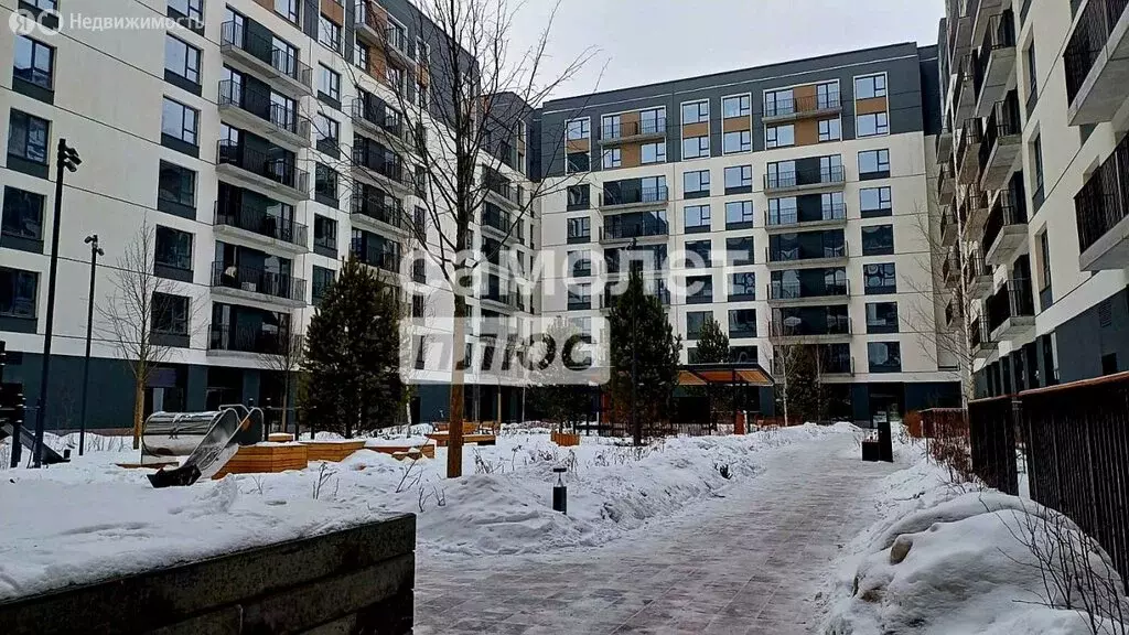 4-комнатная квартира: Екатеринбург, улица Академика Ландау, 7Б (80 м) - Фото 1