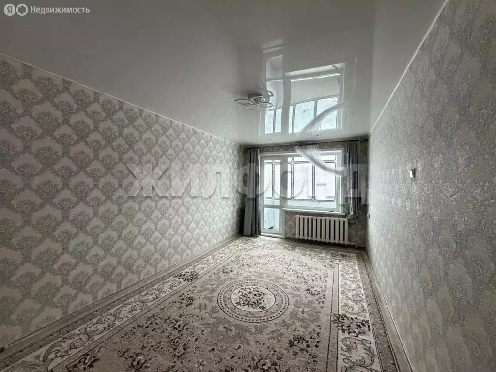 3-комнатная квартира: Новосибирск, улица Петухова, 76 (59.6 м) - Фото 1