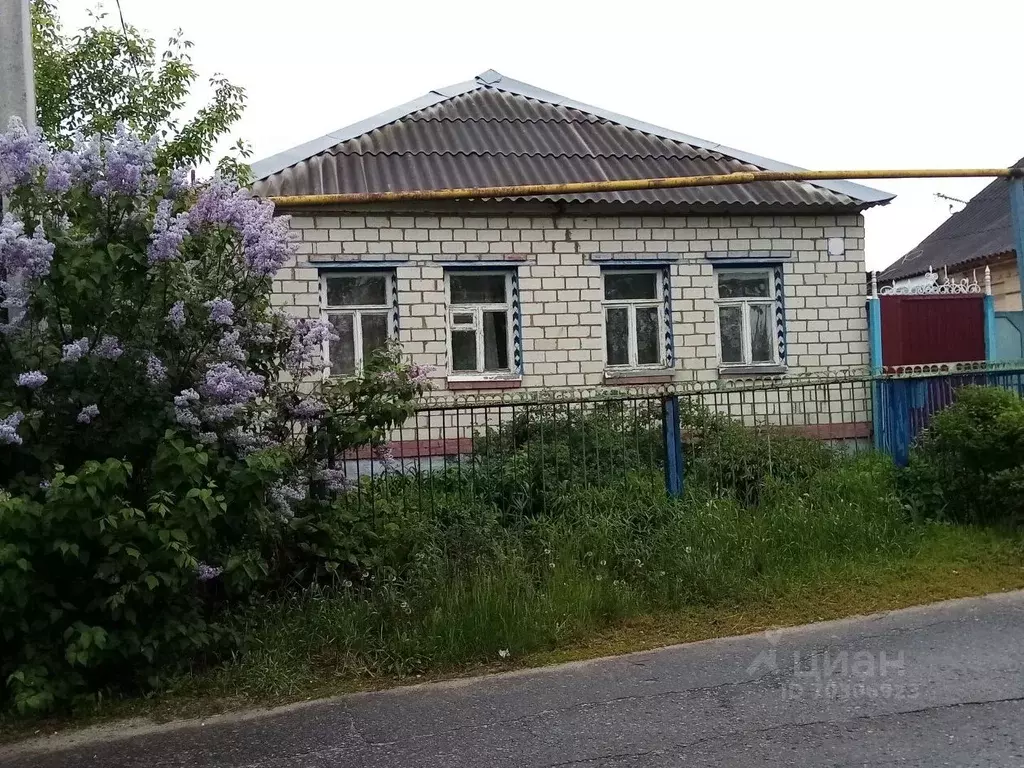 Дом в Белгородская область, Старый Оскол ул. Чернышевского (148 м) - Фото 1