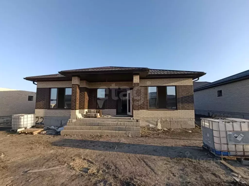 Дом в Ставропольский край, Михайловск Шпаковский район, ул. Андрея ... - Фото 1