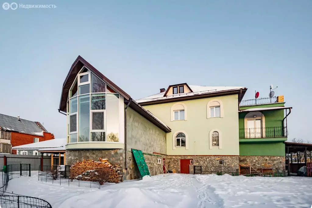Дом в Среднеуральск, улица Ленина, 82 (360 м) - Фото 0