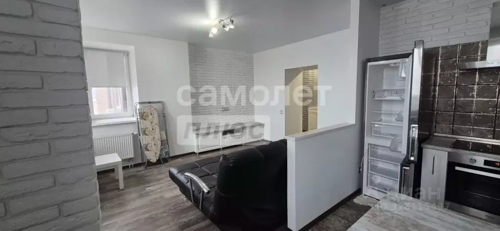 2-к кв. Волгоградская область, Волгоград ул. имени Покрышкина, 6 (49.7 ... - Фото 2