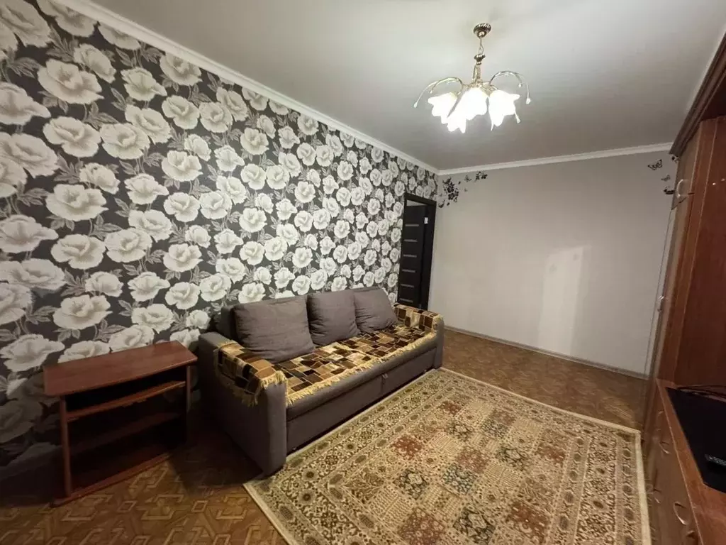 2-к кв. Татарстан, Казань ул. Короленко, 13 (45.0 м) - Фото 2