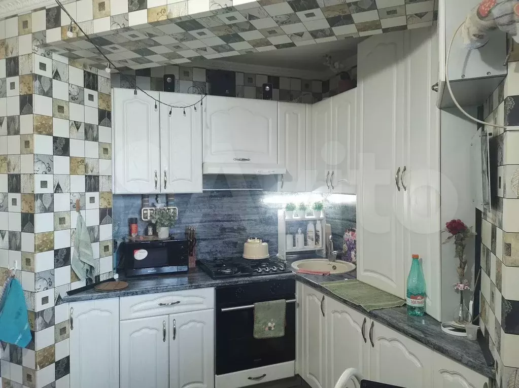 2-к. квартира, 54 м, 8/10 эт. - Фото 0