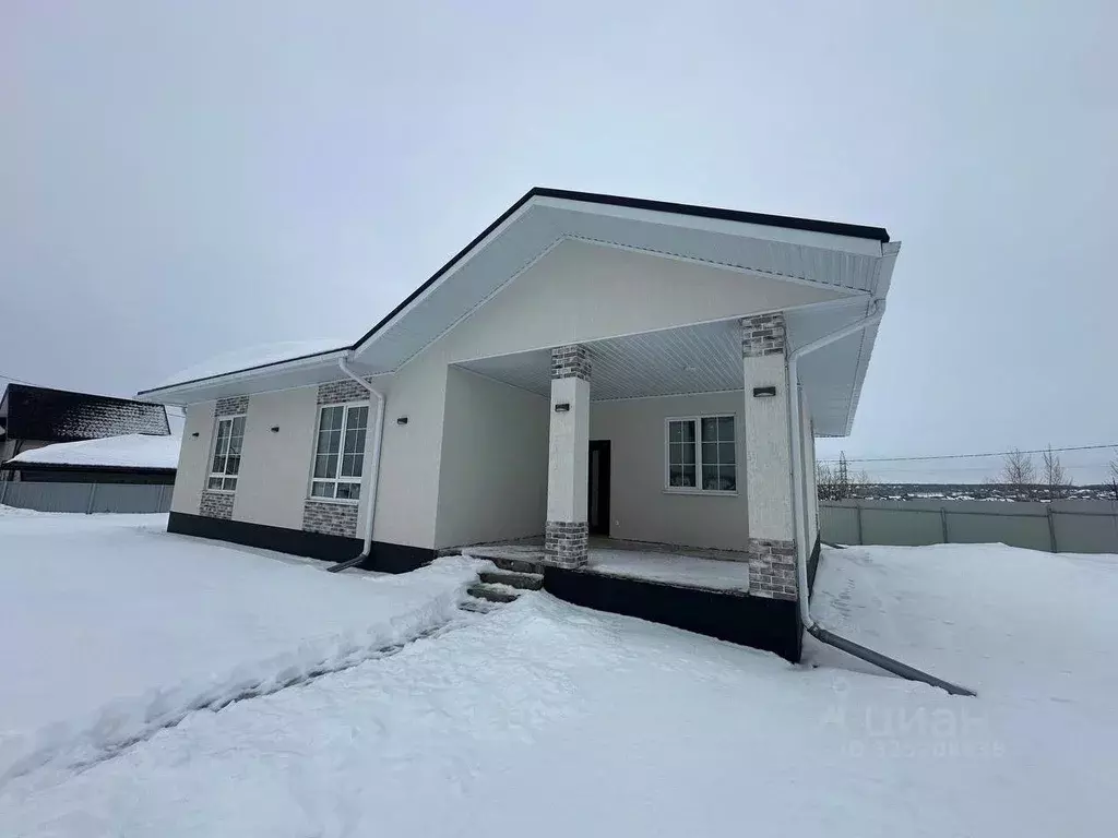 Коттедж в Белгородская область, Старый Оскол ул. Алексеевская (150 м) - Фото 1