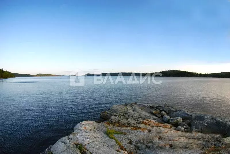 Участок в Карелия, Сортавальский муниципальный округ, пос. Вуорио, ... - Фото 1