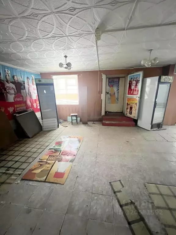 Помещение свободного назначения в Омская область, Кормиловка рп ул. ... - Фото 1